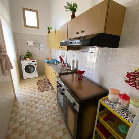 Casa Confortevole A بيت للعطل