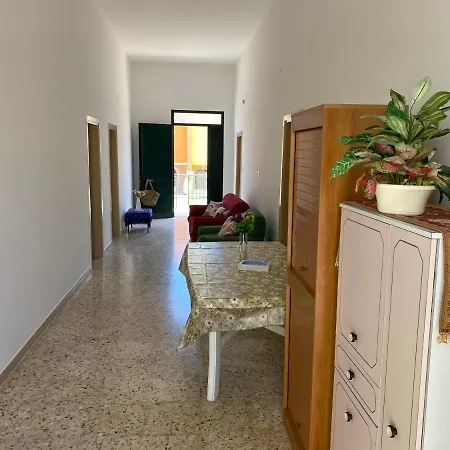 Casa Confortevole A بيت للعطل